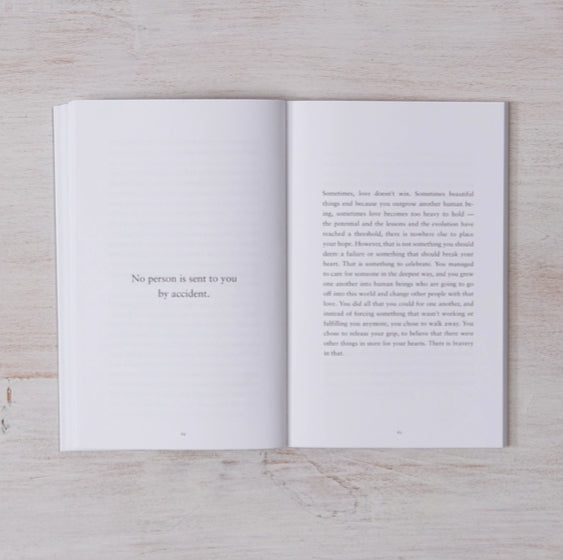 Bianca Sparacino A Gentle Reminder book gift for her with textured foil cover