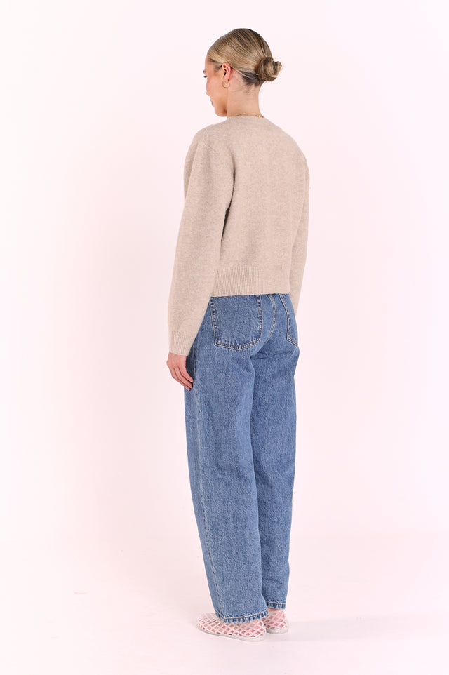 May Cardi - Oat