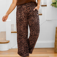 Freez Clothing Resort Pants Leopard print with elastic waist and pockets