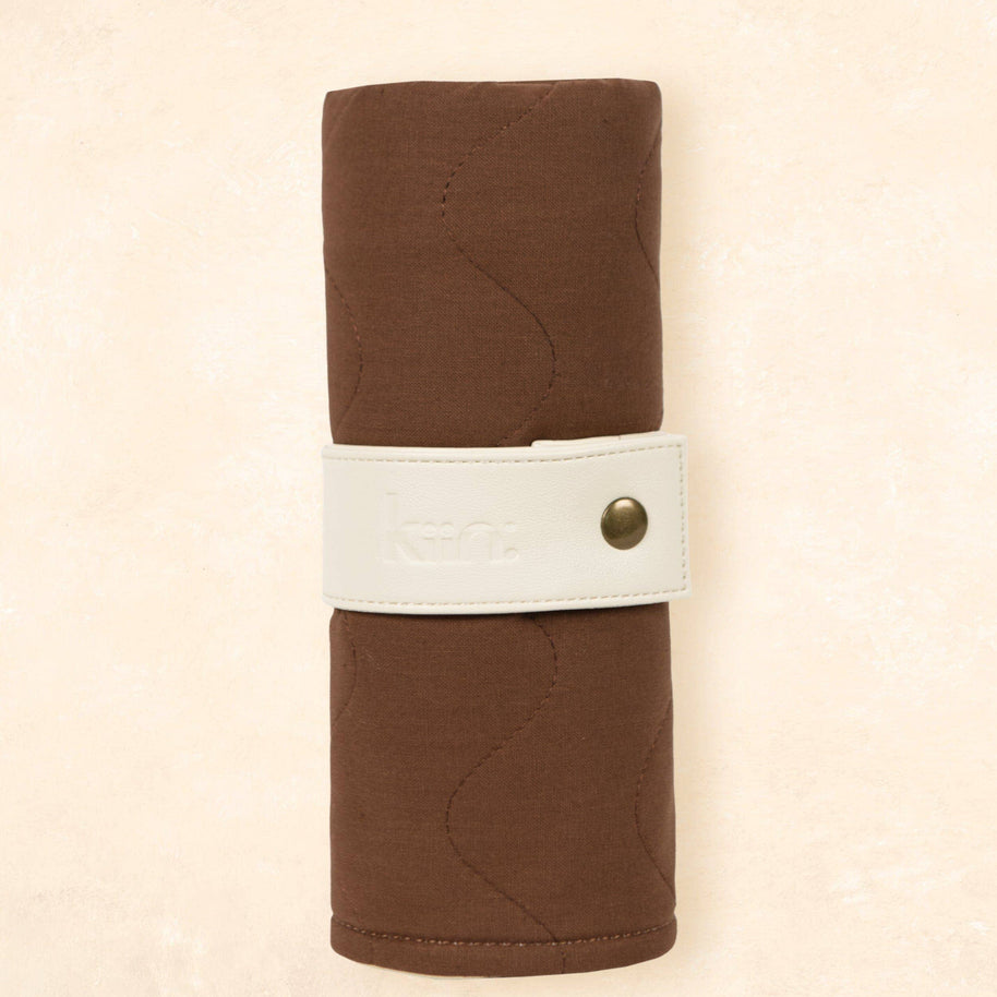 Kiin Baby Luxe Travel Change Mat in Chocolate