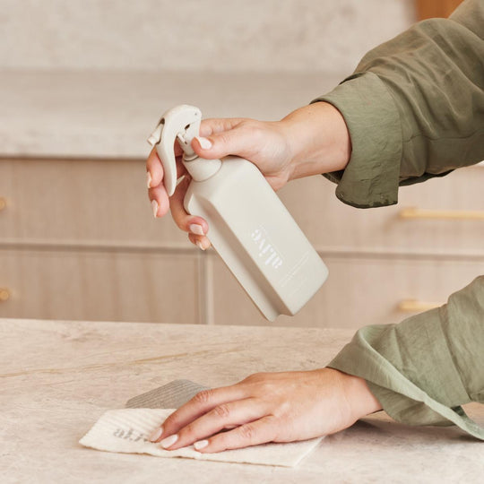 Al.ive Body Lemon & Pomegranate Kitchen Bench Spray (300 ml)