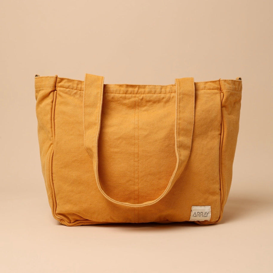 Array Everyday Pocket Tote in Honey canvas