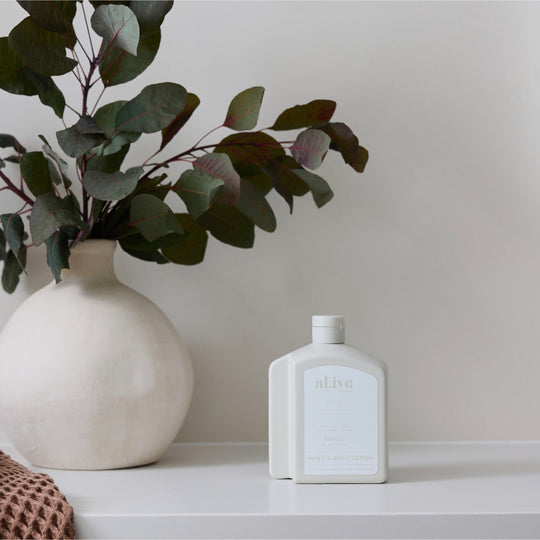 Eco-friendly lotion refill with mango and lychee scent