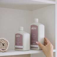 al.ive body sustainable wash refill with raspberry and juniper