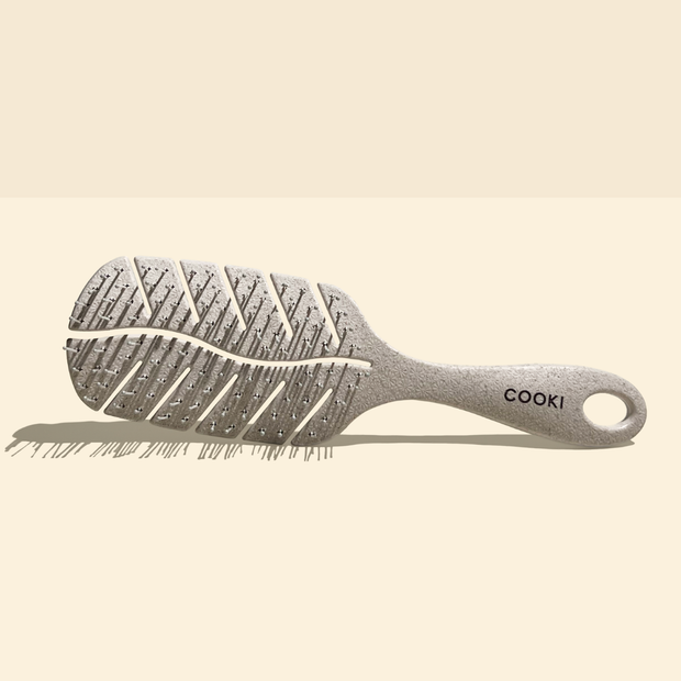Eco-friendly plastic-free hair detangling brush made from wheat straw