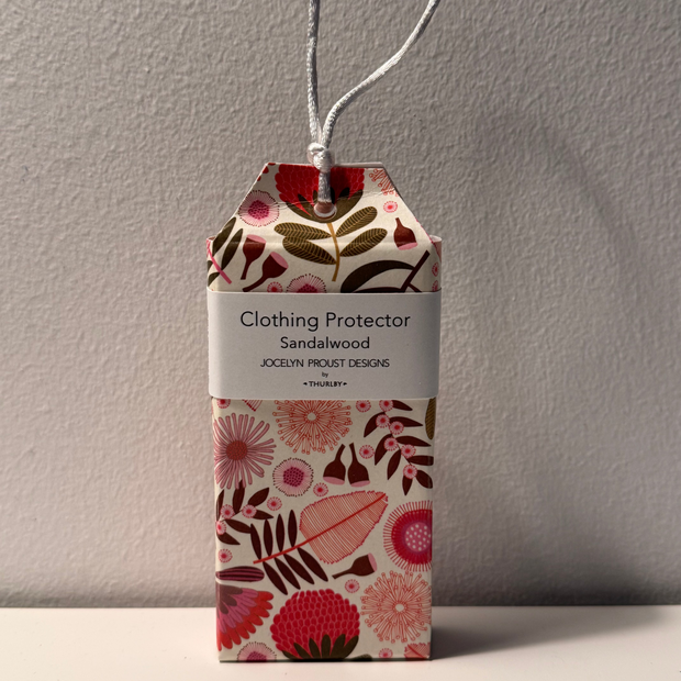 Jocelyn Proust Native Botanical Clothing Protector – Sandalwood