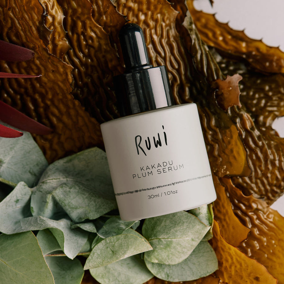 Vitamin C face serum with Kakadu plum by Ruwi
