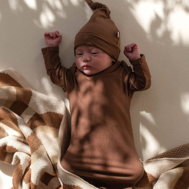 Kiin Baby Bamboo Newborn Gown in Chocolate
