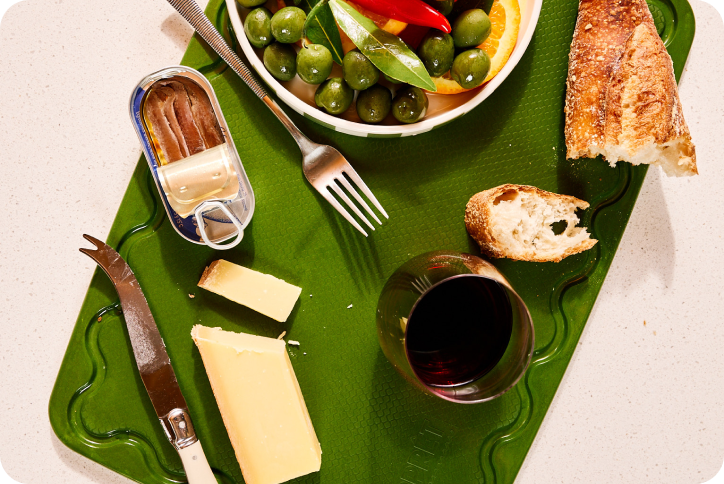 Maison Apprêt Classique Board in Green rice husk