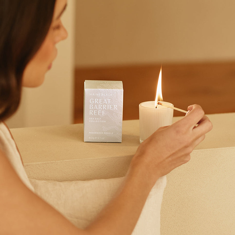Mini soy candle with lemon, sea salt and cedarwood notes