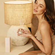 Reed diffuser bottle with five reeds
