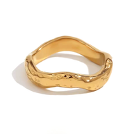 Waterproof anti-tarnish gold ring with hammered ripple texture