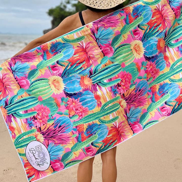 Eco-friendly quick dry sand free towel with cactus design