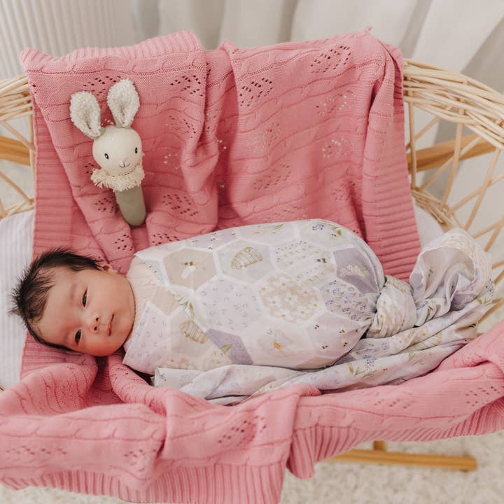 Beehive muslin wrap with dusty pink pram clips set