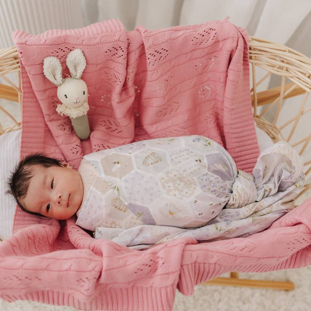 Beehive muslin wrap with dusty pink pram clips set