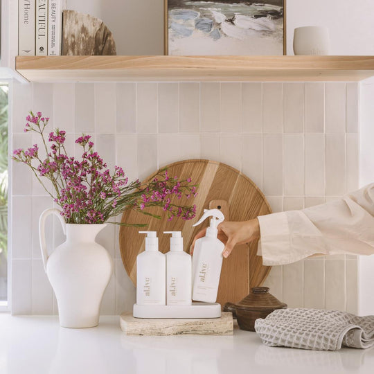 Al.ive Body Kitchen Trio – Lemon Myrtle & Honeydew (3 × 300 ml + Tray)