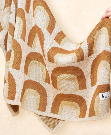 Kiin Baby Organic Cotton Knitted Blanket in Rainbow design